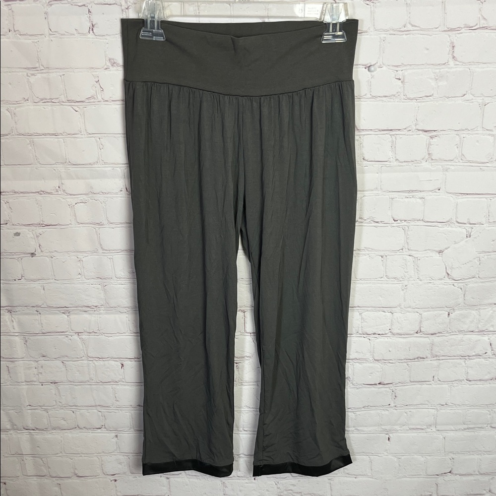 Faceplant Dreams Bamboo Capri Pant